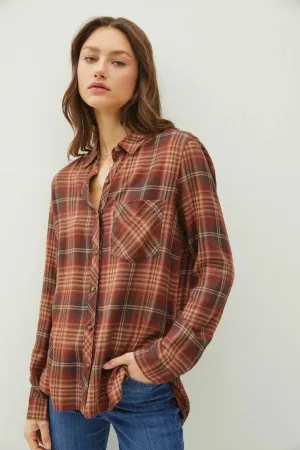 CLASSIC BUTTON DOWN FLANNEL SHIRT