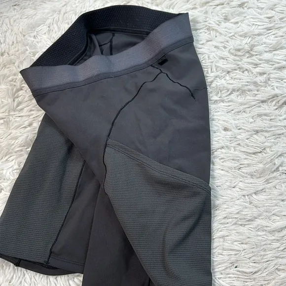 Lululemon Esker Short *lululemon lab Graphite Grey