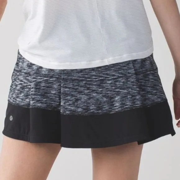 Lululemon Pace Rival Skirt II (Tall) *4-way Stretch Dramatic Static White Black